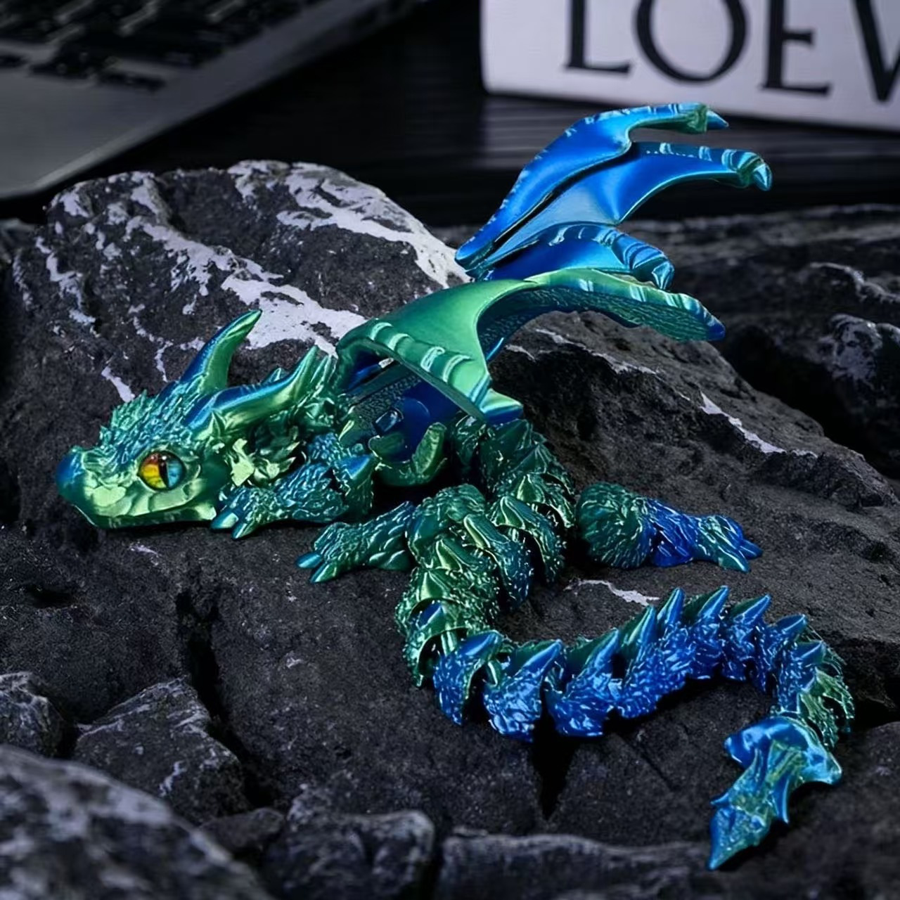 3Dプリント製の翼を持つワーヴァーン（竜）の模型。関節が動く - Novelty Gifts のレビューと価格